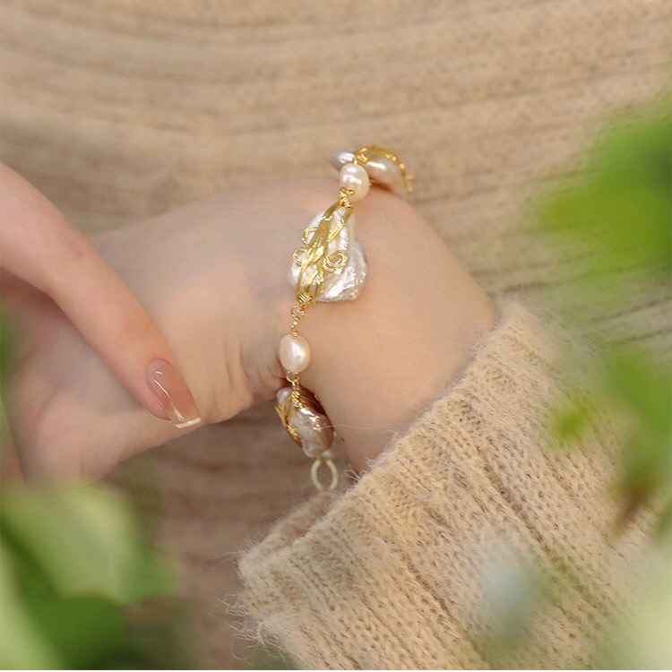 Luciana Pearl Bracelet|18k Gold Plated