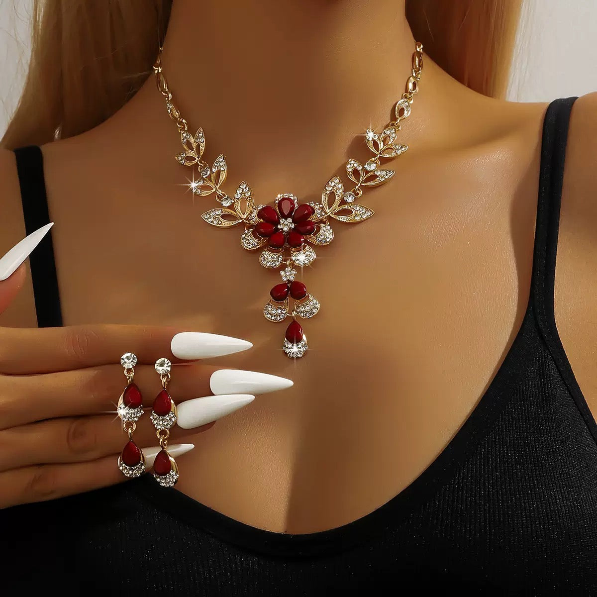 Verity Necklace Set | 24k Gold Plated