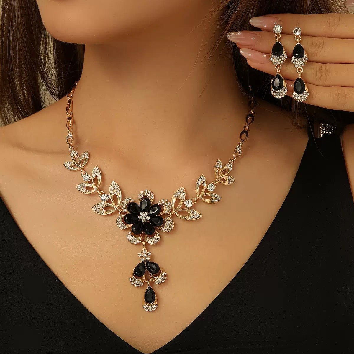 Verity Necklace Set | 24k Gold Plated