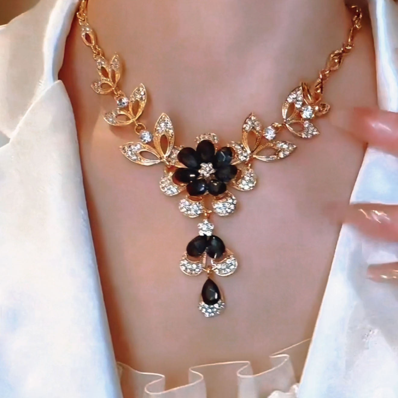 Verity Necklace Set | 24k Gold Plated