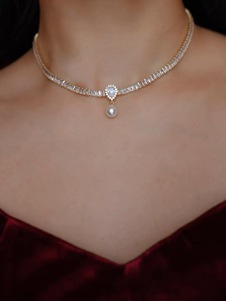 Chenoa Pearl Necklace | 24k Gold Plated