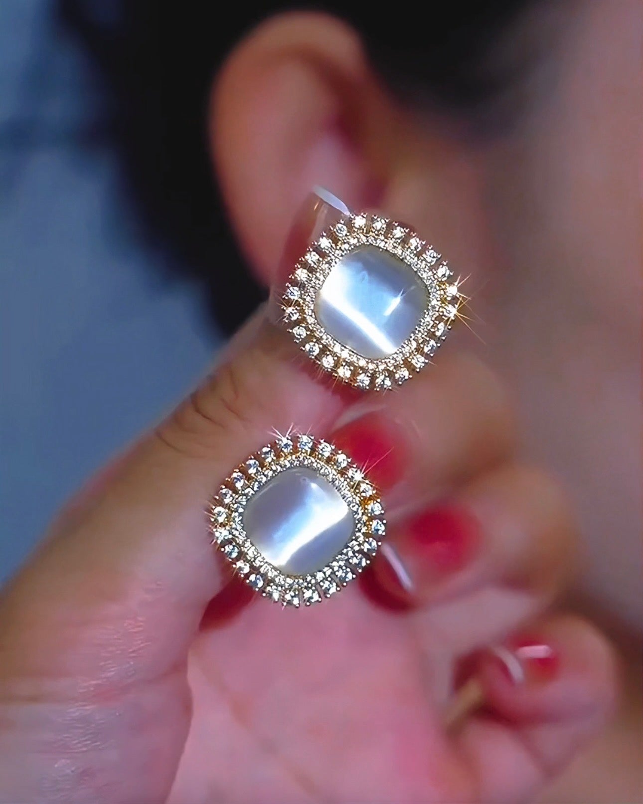 Dacty Earrings