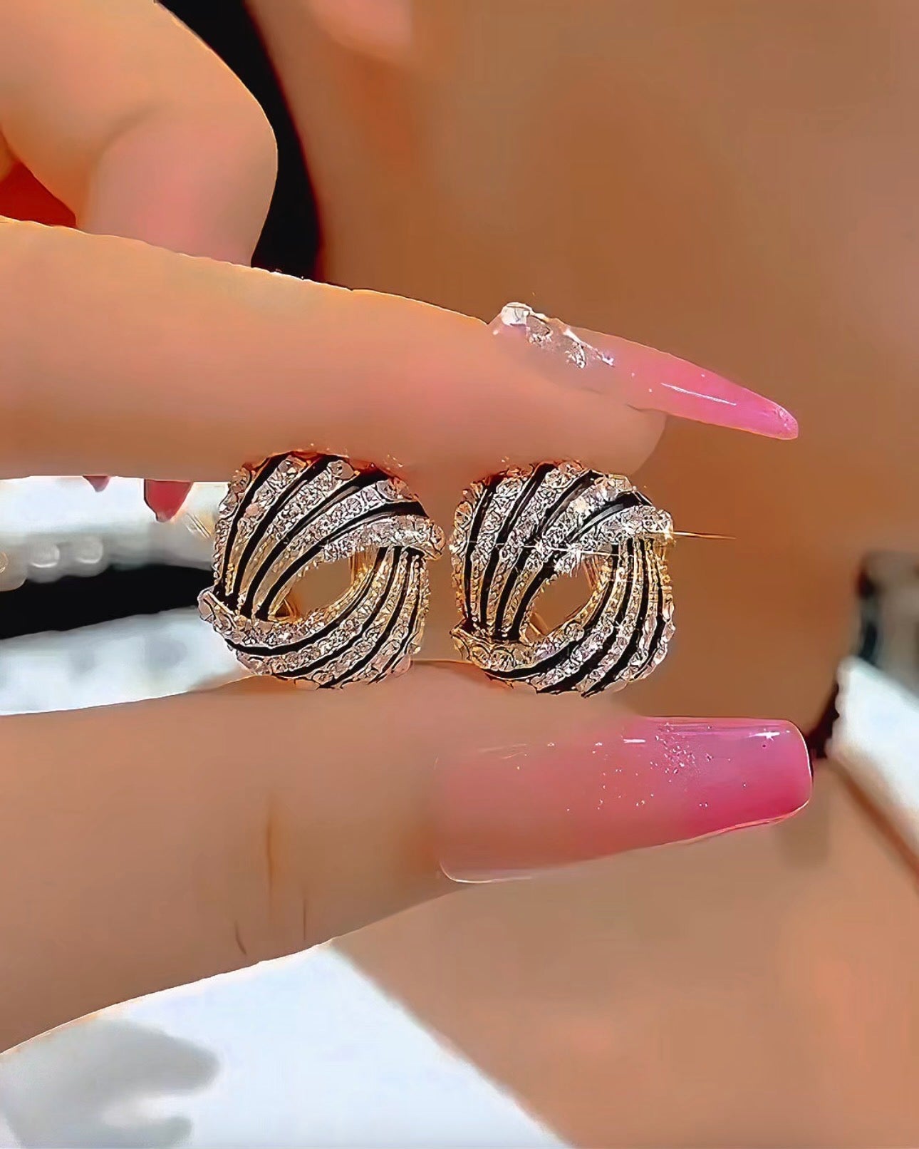 Ruelle Earrings