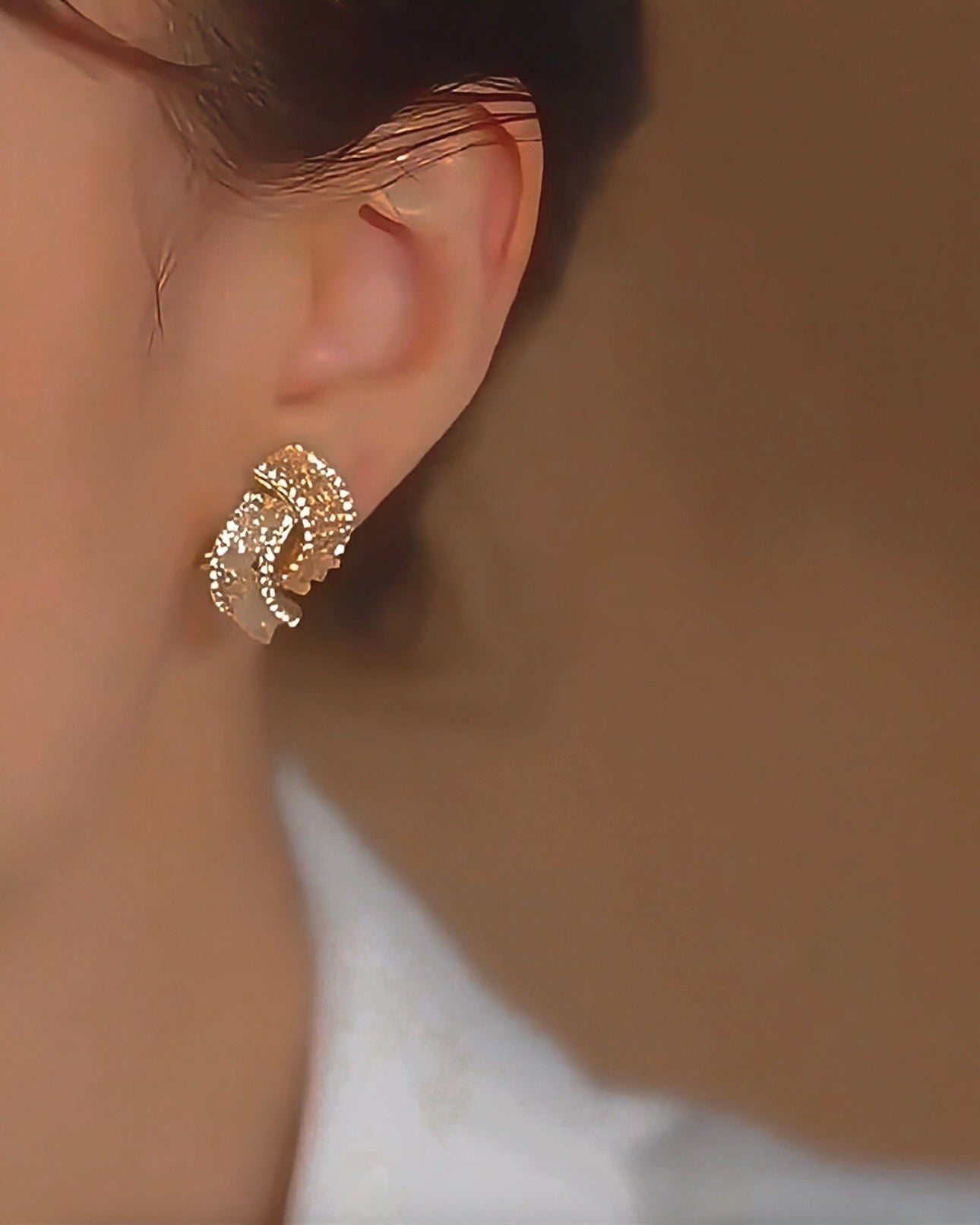 Hiss Earrings