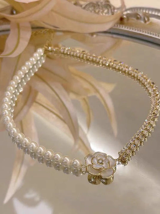 Raya Necklace