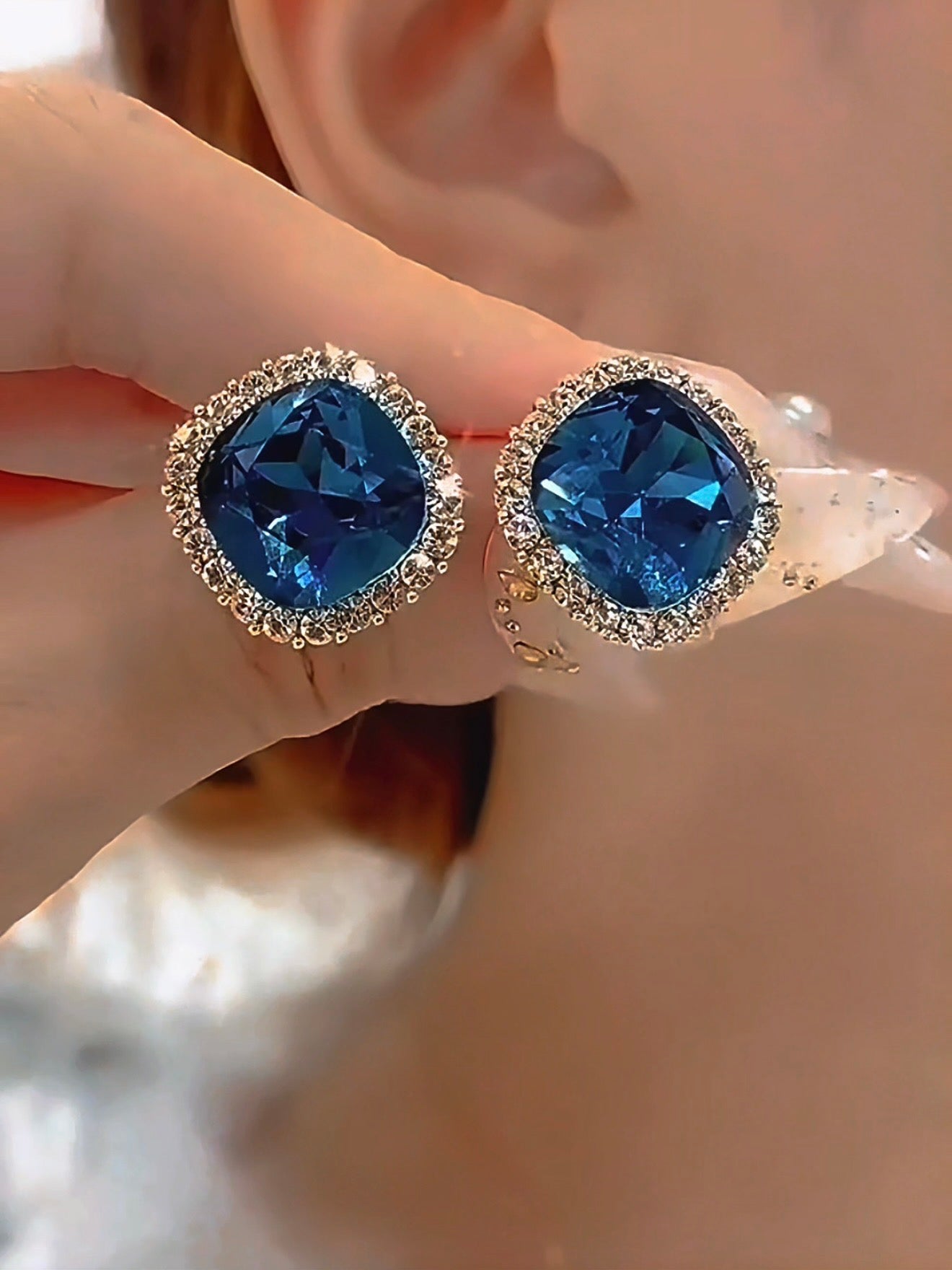 Lora Earrings