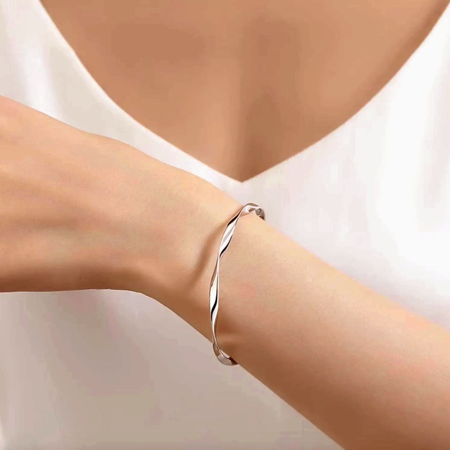 Moira Bracelet